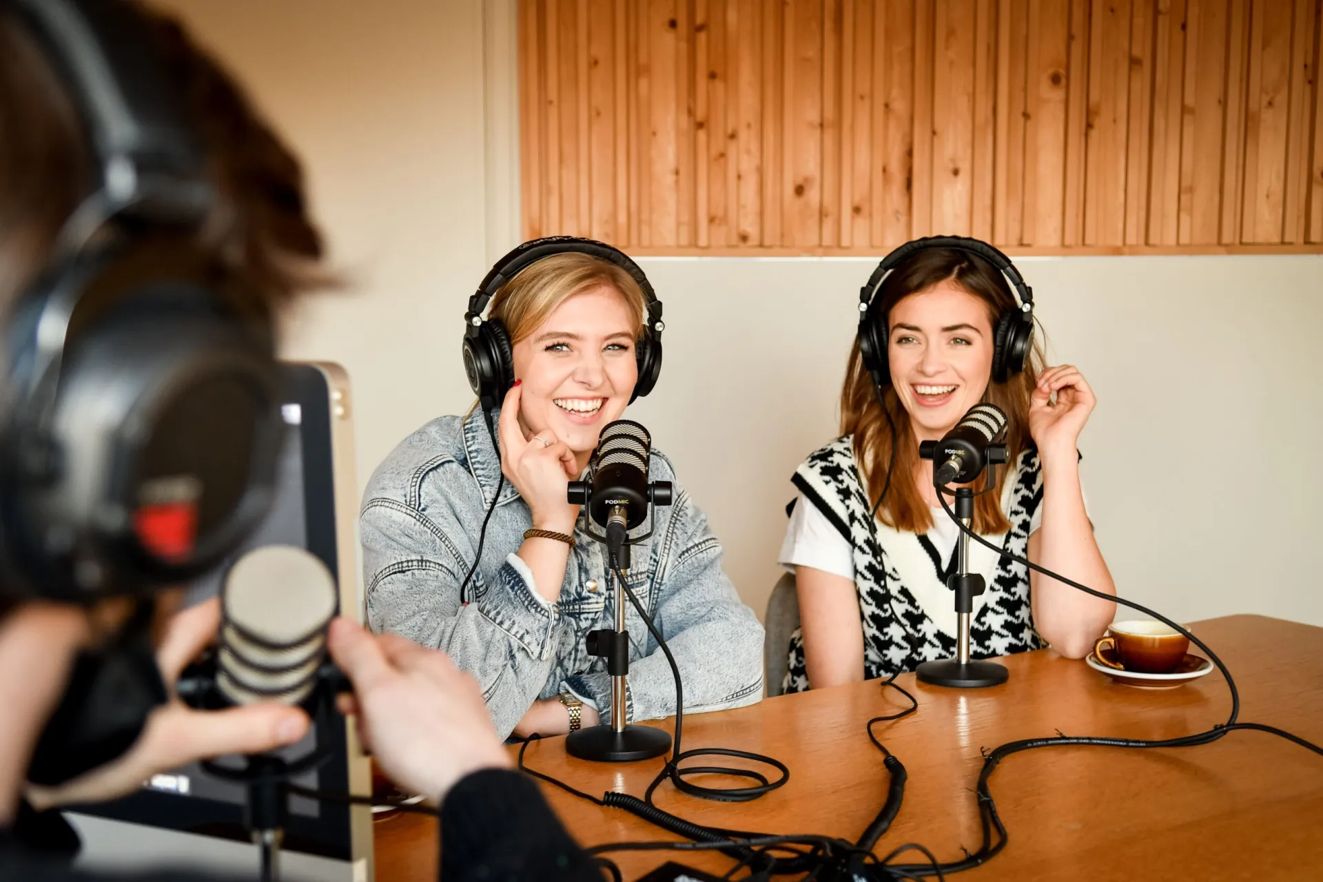 TwentyFourSeven, de succesvolle podcast van Sarah en Dorien